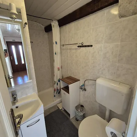 Koza Apartman - 100meter Strand, Beach, Spiaggia Lägenhet Poreč